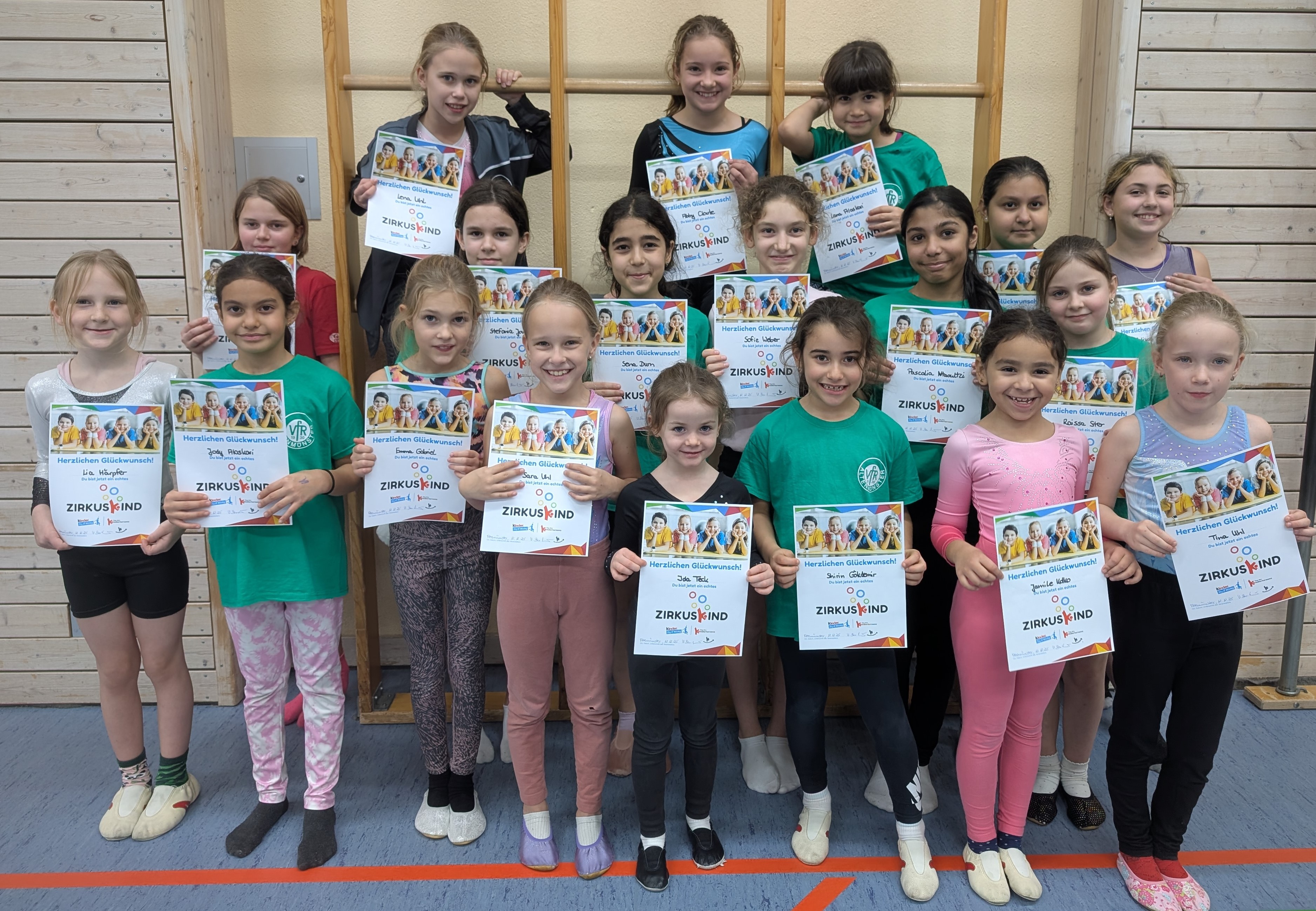 PXL 20251212 163959983